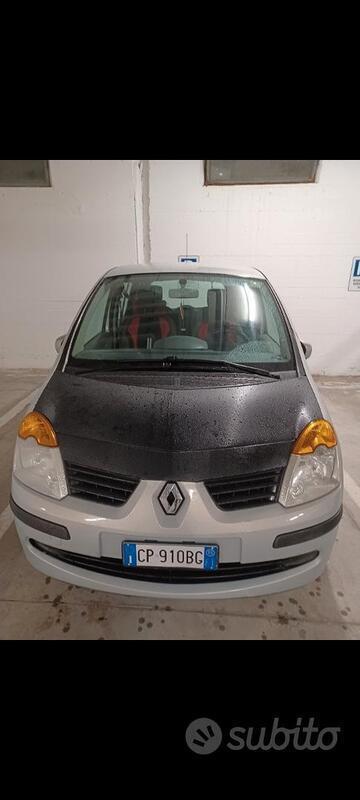 Usato 2005 Renault Modus Benzin (3.700 €)