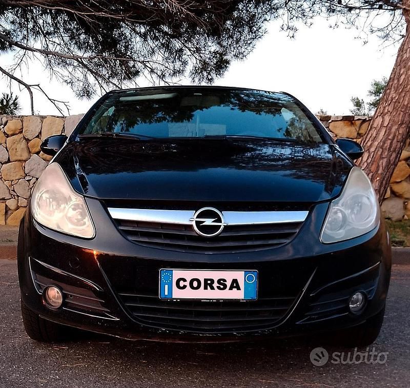 Usata Opel Corsa 2009 Nero Utilitaria