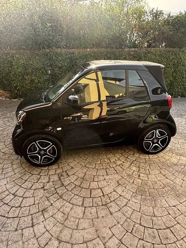 Usata Smart ForTwo Electric Drive Passion 41 kW (56 CV) 2022 Cabrio