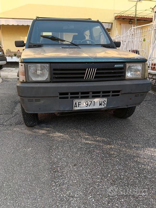 Begagnad Fiat Panda Club 50 HK (36 kW) 1995 Grön Halvkombi
