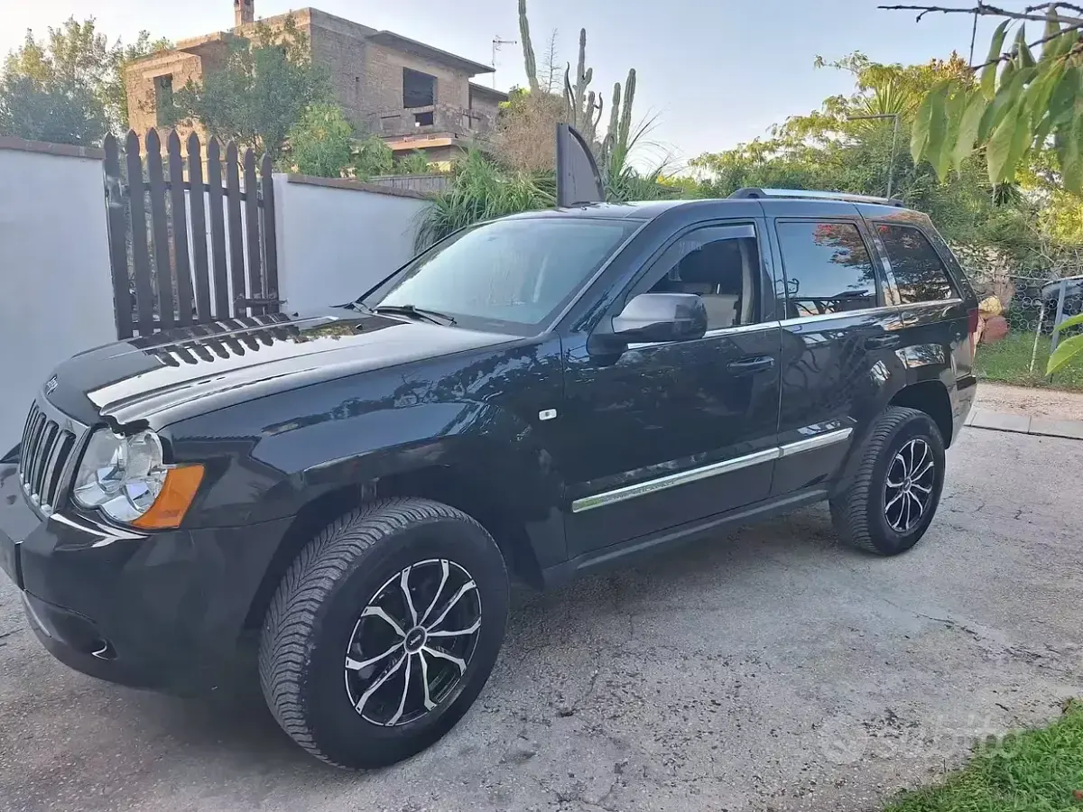 Usata Jeep Cherokee 218 CV (160 kW) 2009 SUV