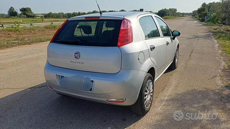 Usata Fiat Punto 2017 Grigio Utilitaria