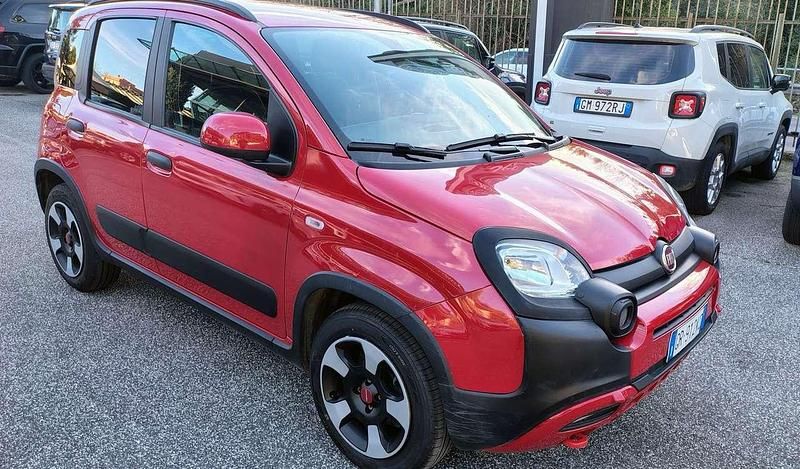 Usata Fiat Panda S 69 CV (50 kW) 2023 Rosso Utilitaria