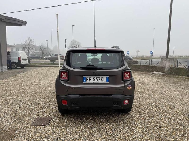 Usata Jeep Renegade Night Eagle 120 CV (88 kW) 2016 Satinato SUV