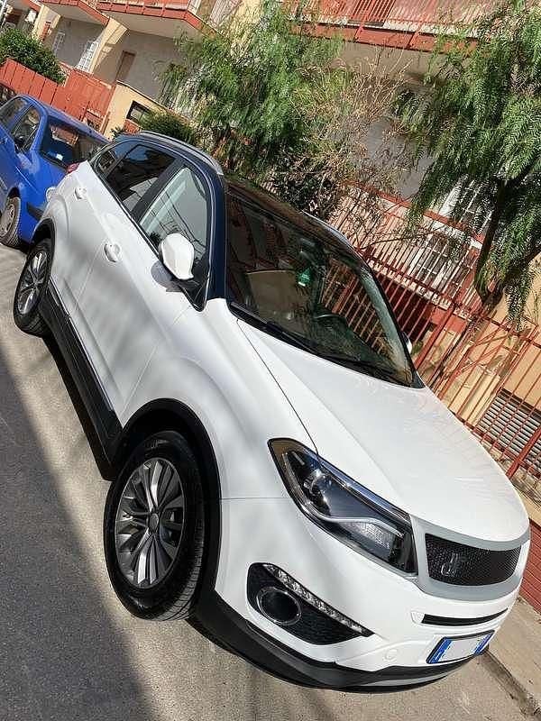 Usata DR DR6 150 CV (110 kW) 2020 Bianco SUV