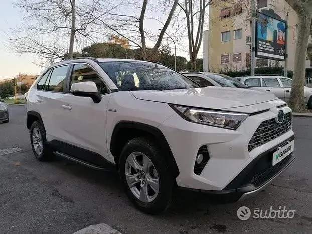Usata Toyota RAV4 Hybrid Business Edition 178 CV (130 kW) 2021 Bianco SUV