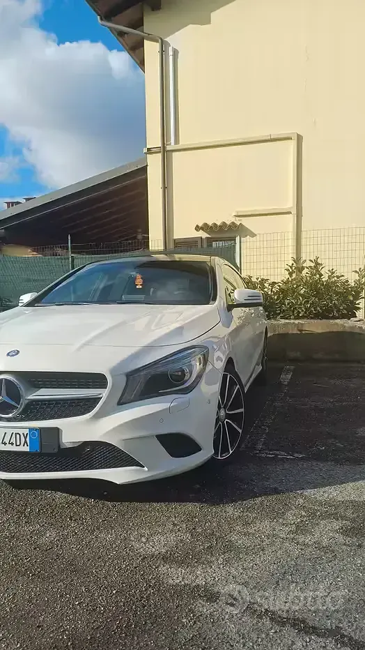Usata Mercedes CLA220 177 CV (130 kW) 2017 Bianco Coupé