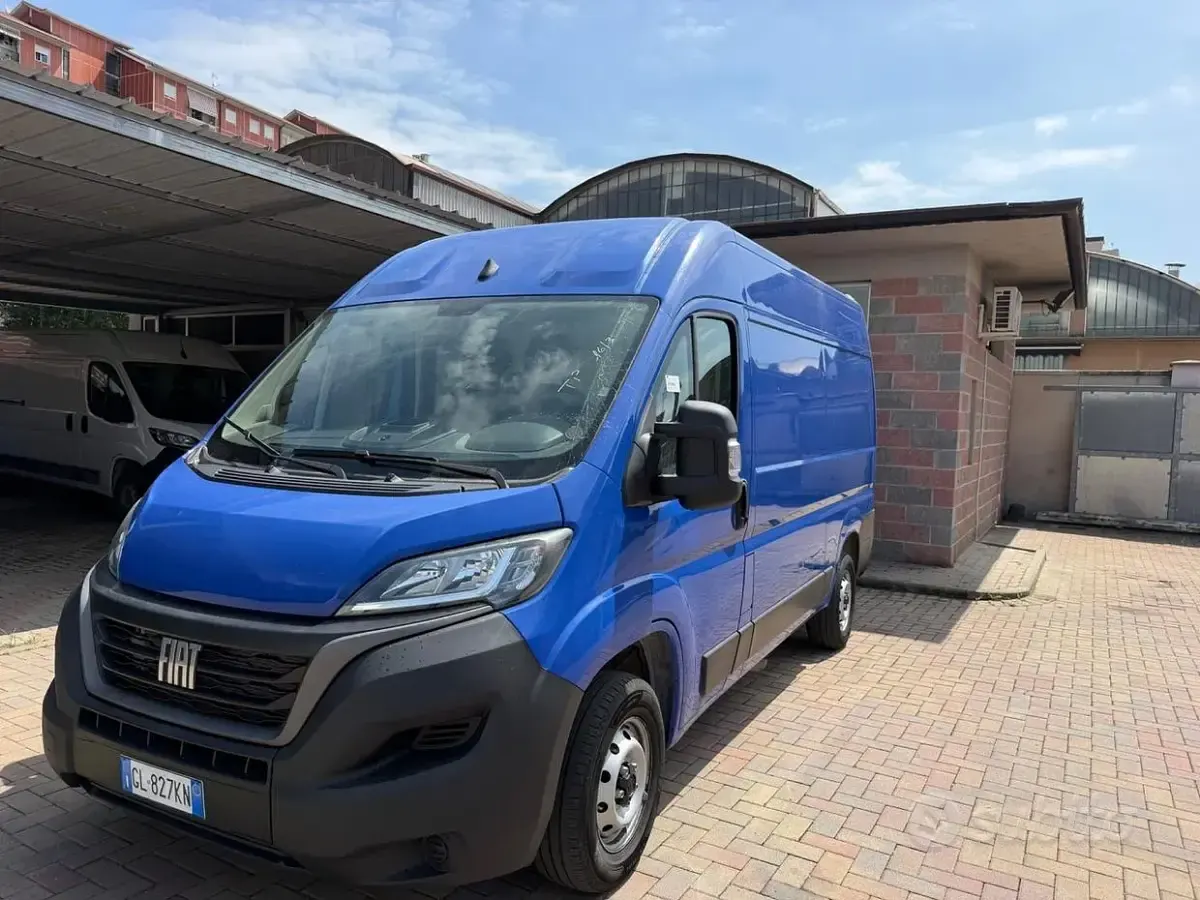 Usata Fiat Ducato 120 CV (88 kW) 2022 Bluazzurro Furgone