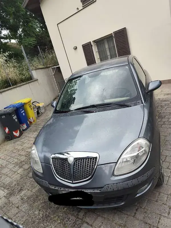 Usata Lancia Ypsilon 69 CV (50 kW) 2006 Utilitaria