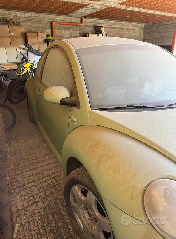 Usata VW New Beetle 2001 Utilitaria