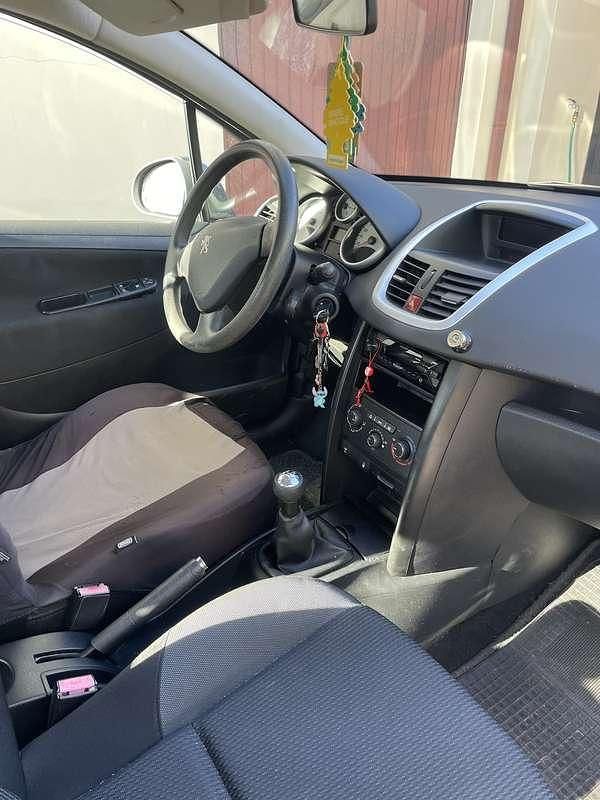 Usata Peugeot 207 Sport 73 CV (53 kW) 2009 Berlina
