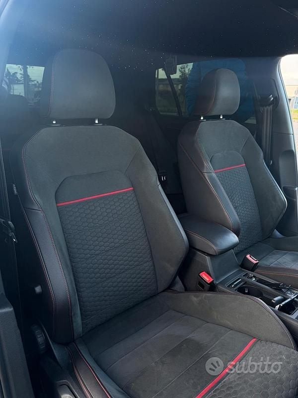 Usata VW Golf VII GTI 245 CV (180 kW) 2021 Nero Utilitaria