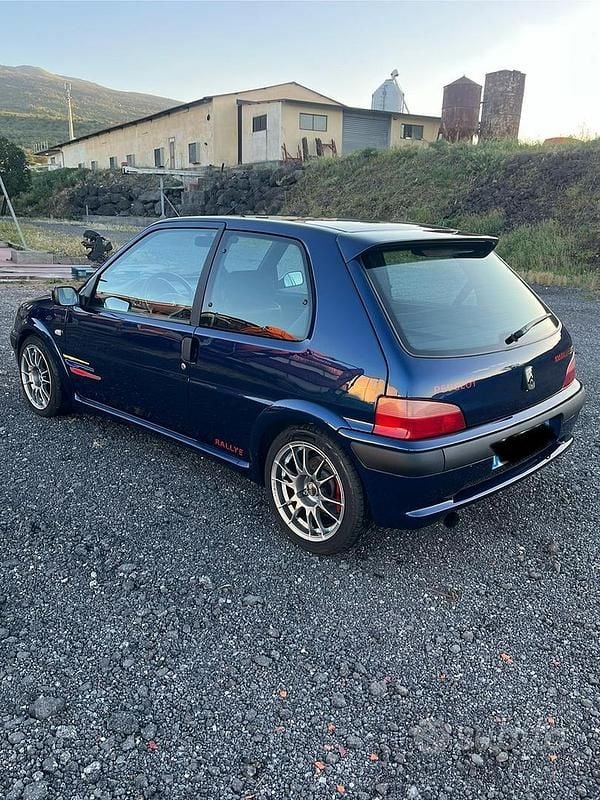 Usata Peugeot 106 118 CV (86 kW) 2000 Utilitaria