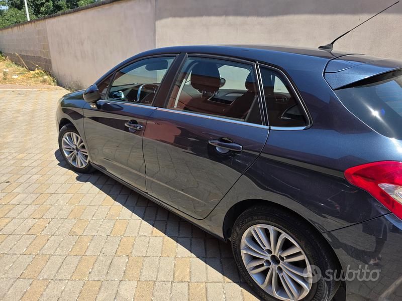 Usata Citroën C4 Business Class 115 CV (84 kW) 2014 Blu Berlina