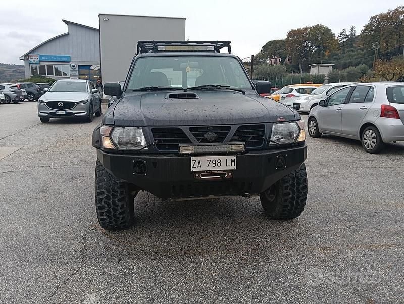 Usata Nissan Patrol SE 129 CV (94 kW) 1999 Nero SUV