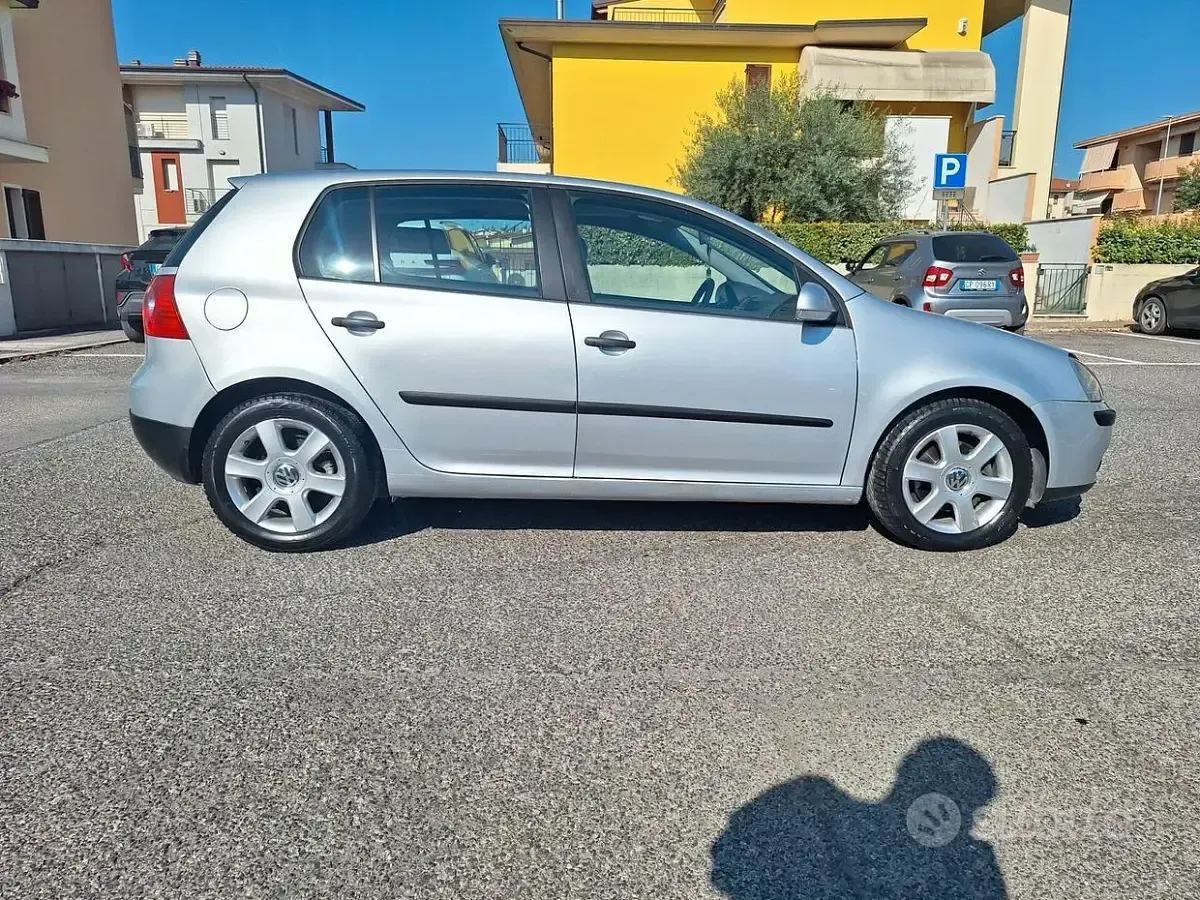 Usata VW Golf IV Comfortline 140 CV (102 kW) 2004 Grigio Berlina
