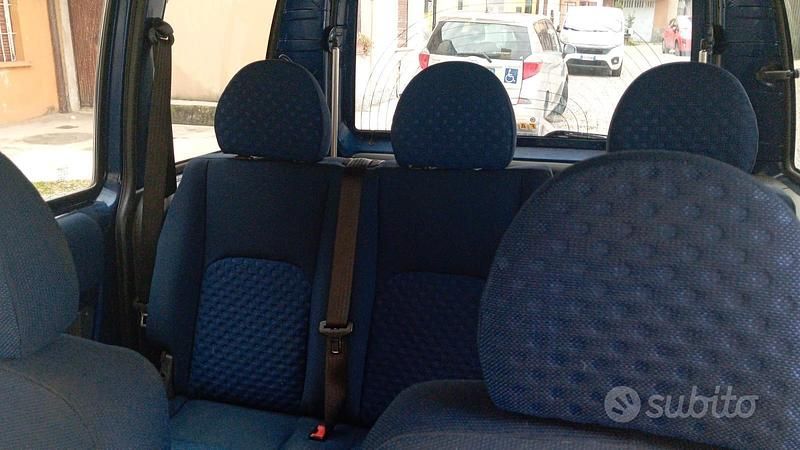 Usata Fiat Doblò 2003 Blu Monovolume