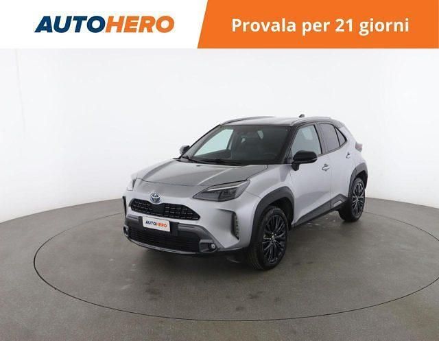 Argento Usata 2022 Toyota Yaris Cross SUV | 23.599 € (Buon prezzo) - Immagine 1/2