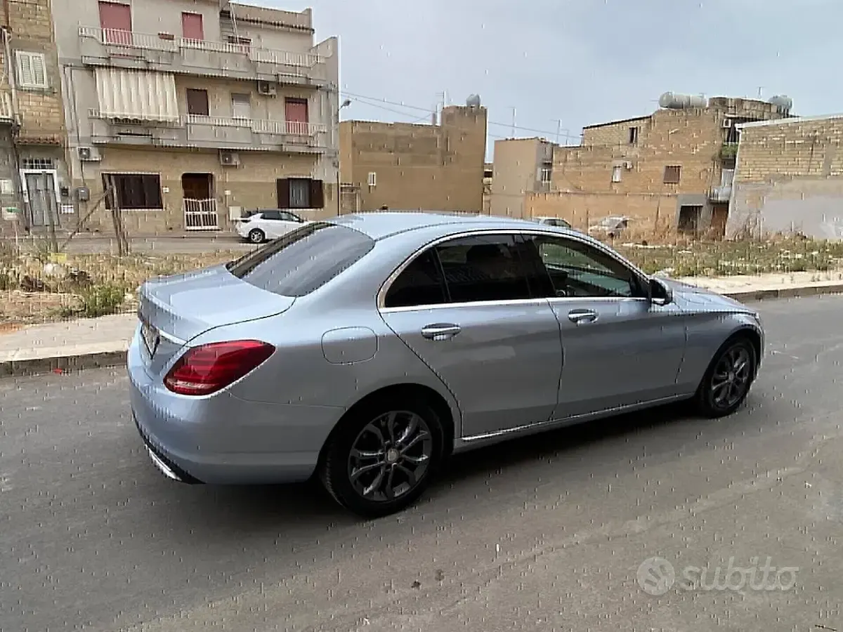 Usata Mercedes C220 170 CV (125 kW) 2017 Grigio Berlina