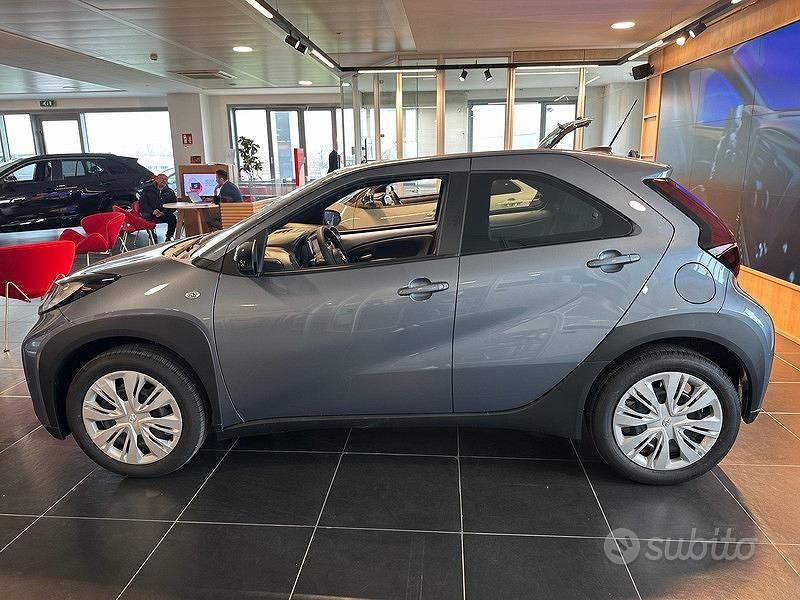 Nuova Toyota Aygo X Active 72 CV (52 kW) 2025 SUV