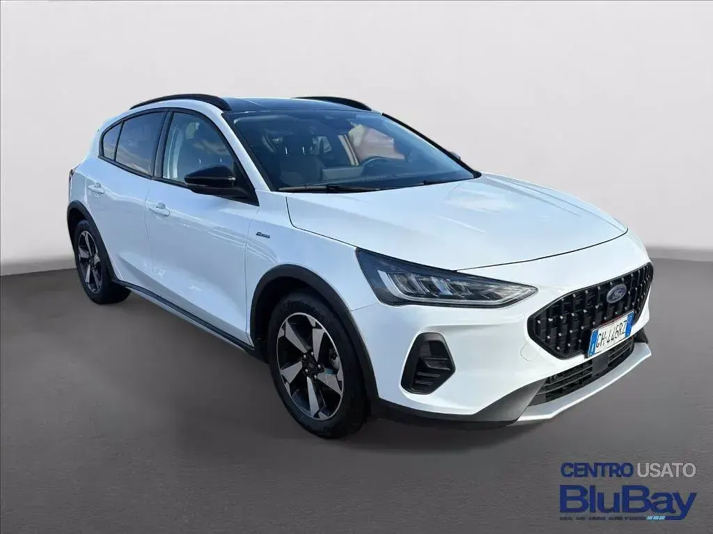 Usata Ford Focus Active X 125 CV (91 kW) 2022 Bianco Berlina