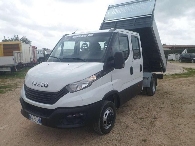 Usata Iveco Daily 140 CV (102 kW) 2025 Bianco Furgone