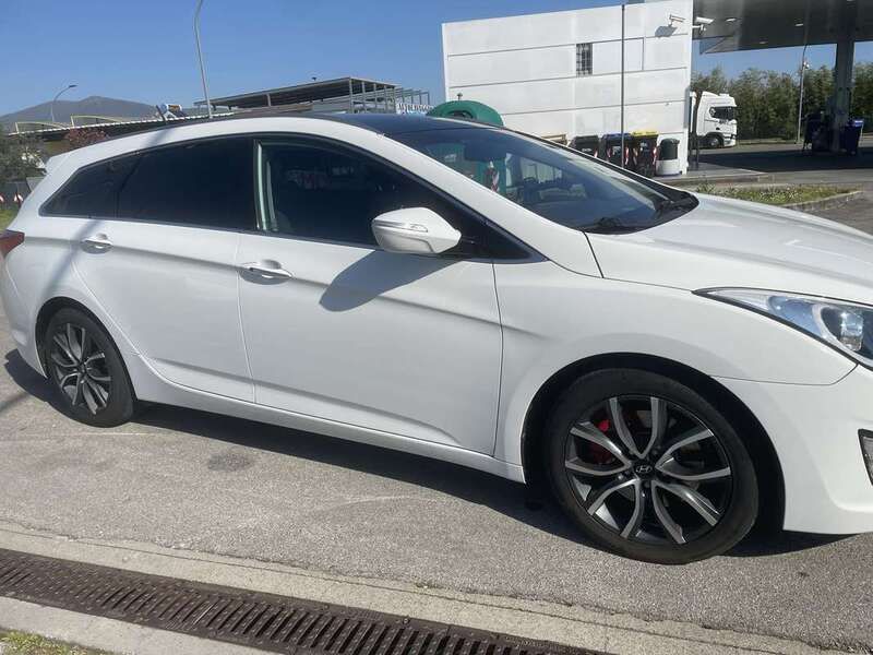 Usata 2013 Hyundai i40 Style Station wagon | 9000 € (Cara) - Immagine 1/4