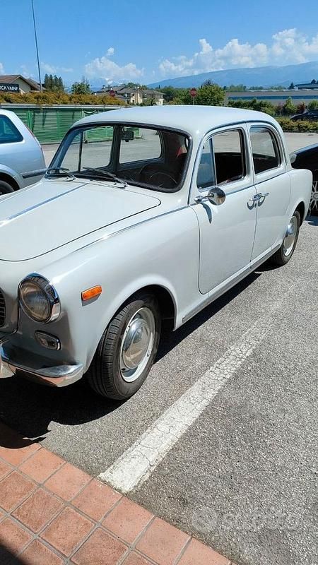 Bianco Usata 1960 Lancia Appia Tre volumi | 11.000 € - Immagine 1/4