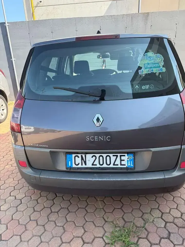 Usata Renault Scenic E-Tech Exception 120 CV (88 kW) 2004 Grigio Monovolume