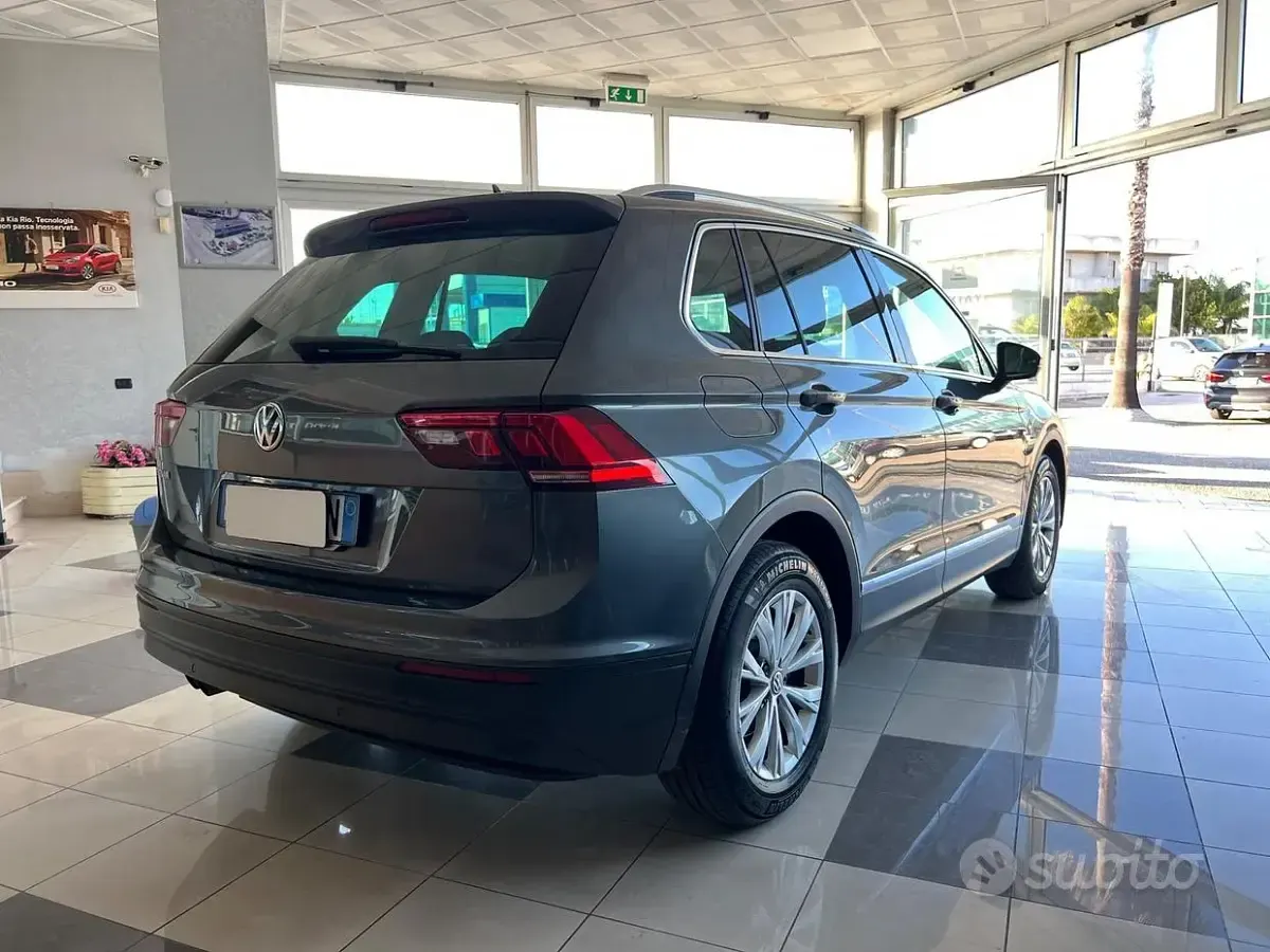 Usata VW Tiguan Business 116 CV (85 kW) 2018 Grigio SUV
