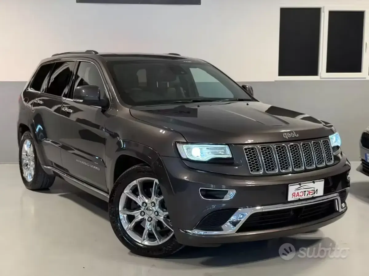 Usata Jeep Cherokee Summit 352 CV (258 kW) 2015 Grigio SUV