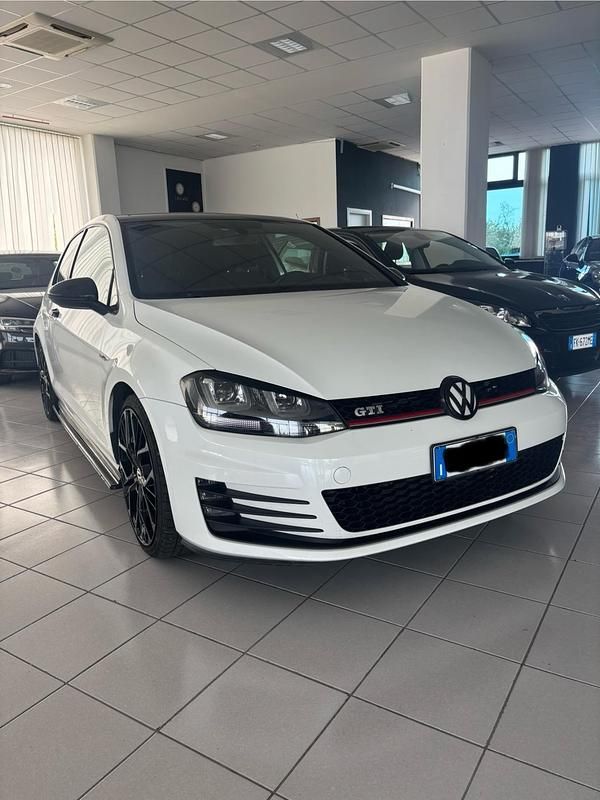 Usata VW Golf VII Business 229 CV (168 kW) 2015 Bianco Berlina