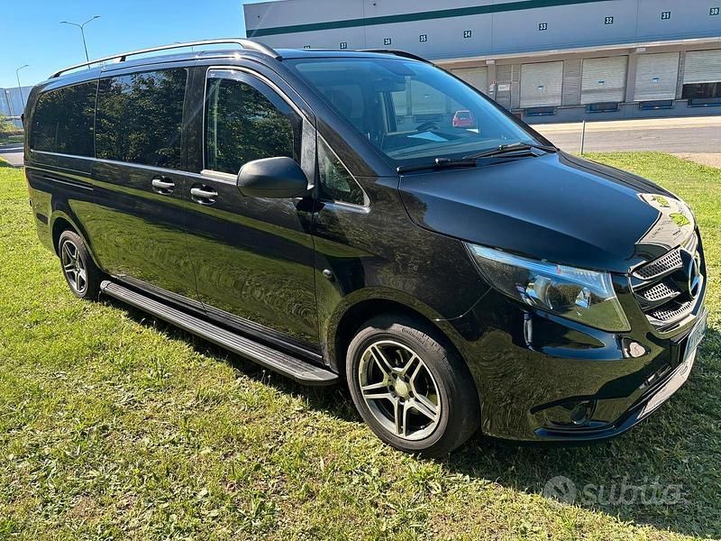 Usata Mercedes Vito 136 CV (100 kW) 2022 Nero Furgone