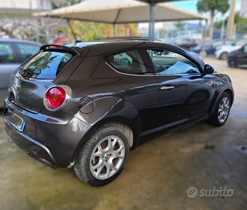 Usata Alfa Romeo MiTo Distinctive 85 CV (62 kW) 2014 Grigio Utilitaria