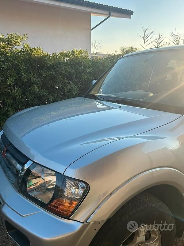 Usata Mitsubishi Pajero 2000 SUV