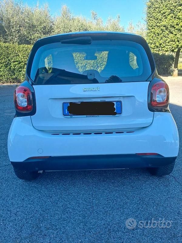 Usata Smart ForTwo Cabrio 2018 Bianco Cabrio