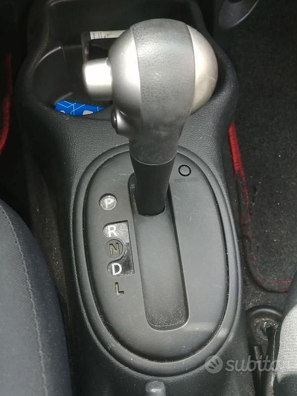 Usata Nissan Micra 2011 Nero Utilitaria