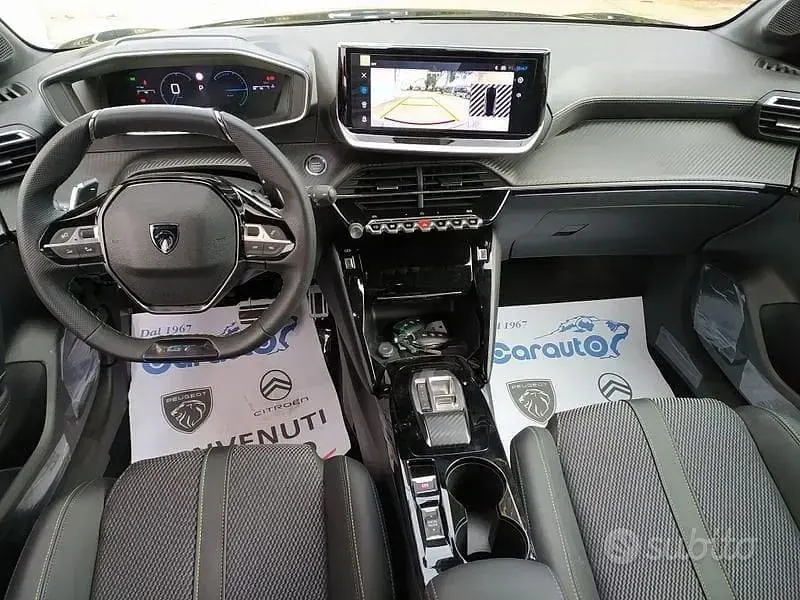 Nuova Peugeot 208 GT 101 CV (74 kW) 2025 Nero Utilitaria