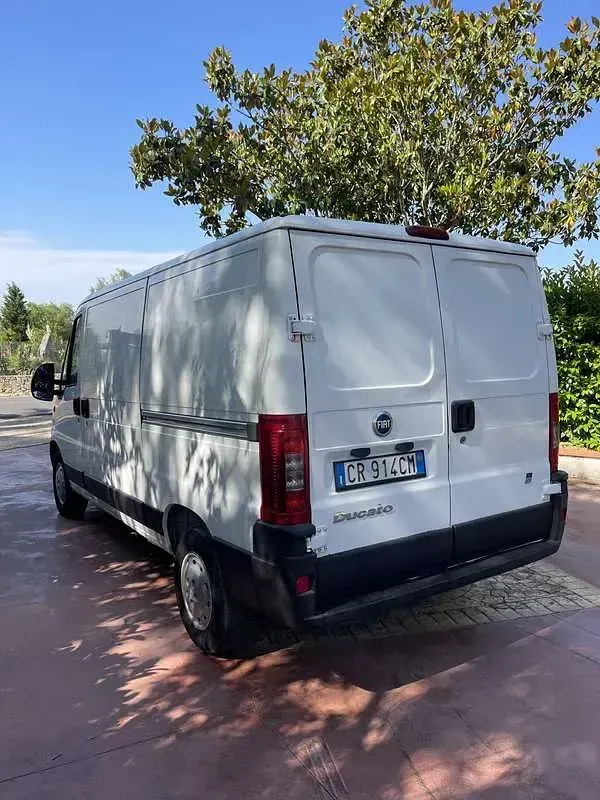 Usata Fiat Ducato 110 CV (80 kW) 2004 Bianco Furgone