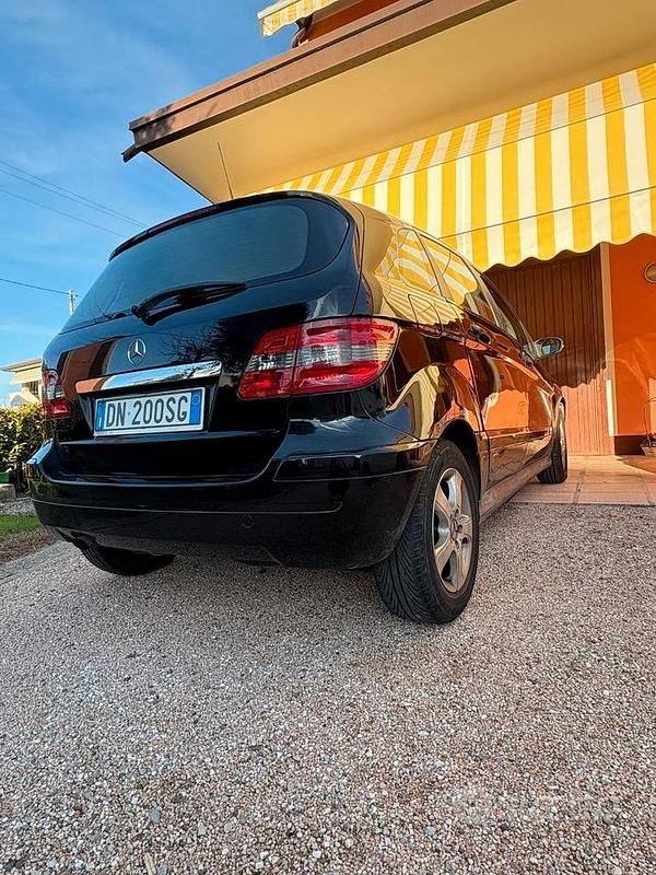 Usata Mercedes B170 116 CV (85 kW) 2008 Nero Monovolume