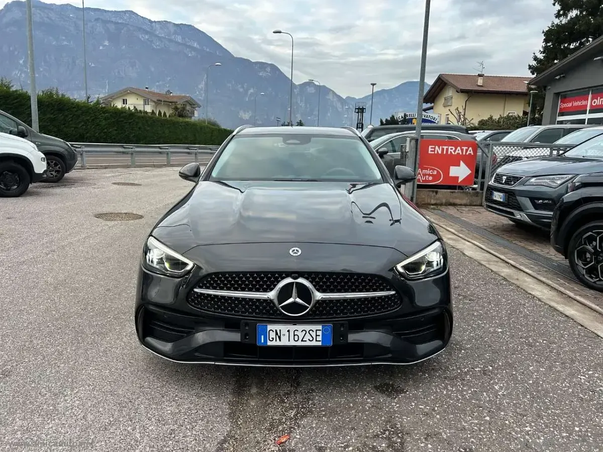 Usata Mercedes C220 Premium 200 CV (147 kW) 2023 Nero Station wagon