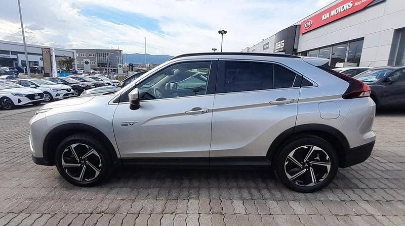 Usata Mitsubishi Eclipse Intense 97 CV (71 kW) 2022 Grigio Station wagon