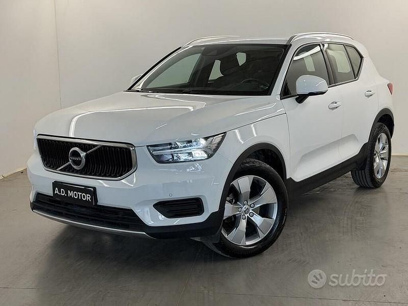 Usata Volvo XC40 Momentum 163 CV (119 kW) 2022 SUV