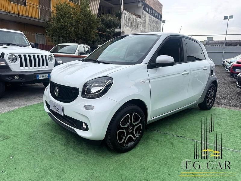 Usata Smart ForFour Passion 71 CV (52 kW) 2019 Bianco Utilitaria