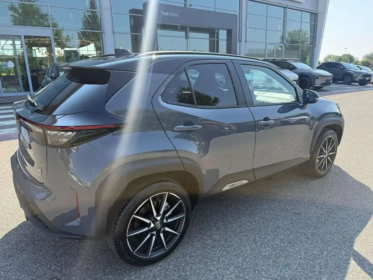 Usata Toyota Yaris Cross Sport 131 CV (96 kW) 2025 Other SUV