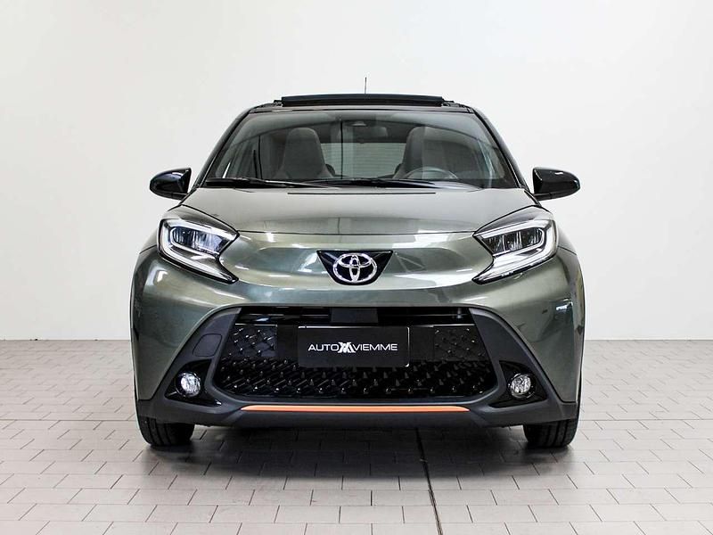 Usata Toyota Aygo Limited 72 CV (52 kW) 2022 Verde Utilitaria