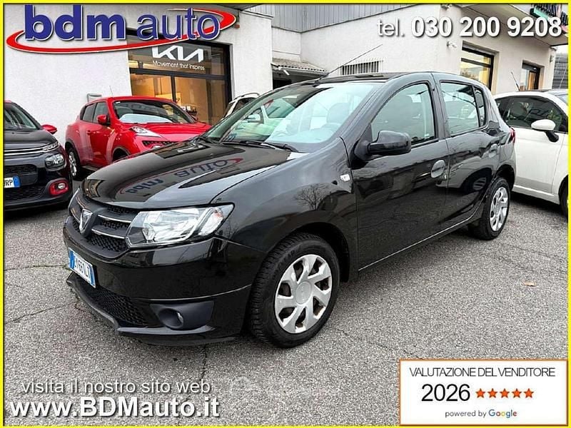 Usata Dacia Sandero Lauréate 75 CV (55 kW) 2015 Nero Berlina
