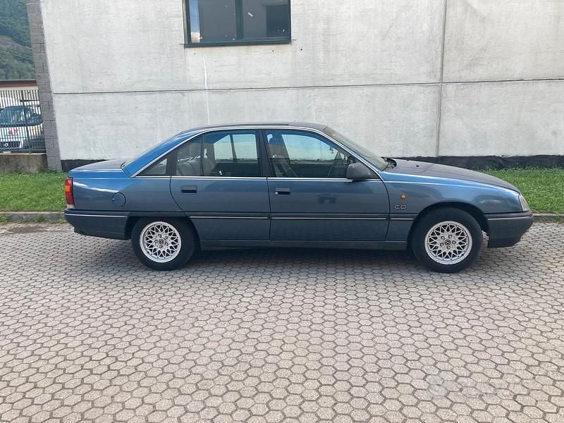 Usata Opel Omega 116 CV (85 kW) 1989 Berlina