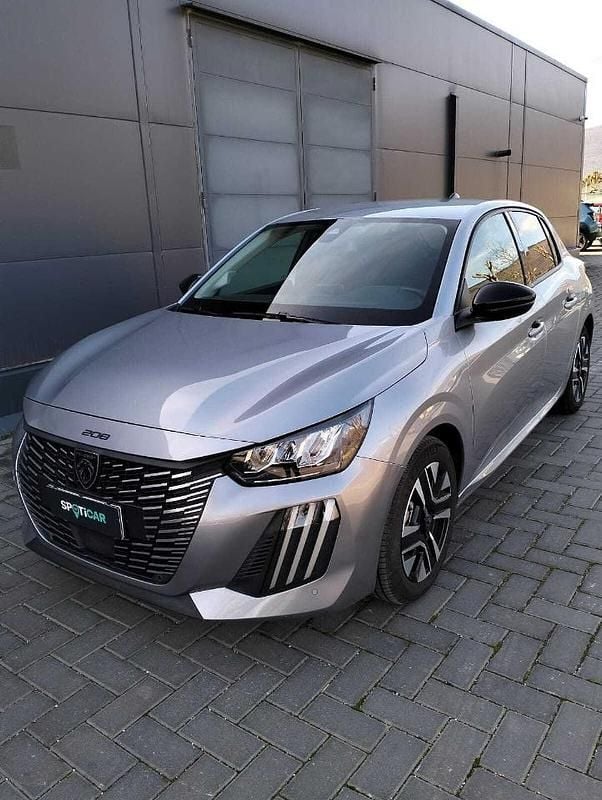 Usata Peugeot 208 Allure 101 CV (74 kW) 2025 Utilitaria