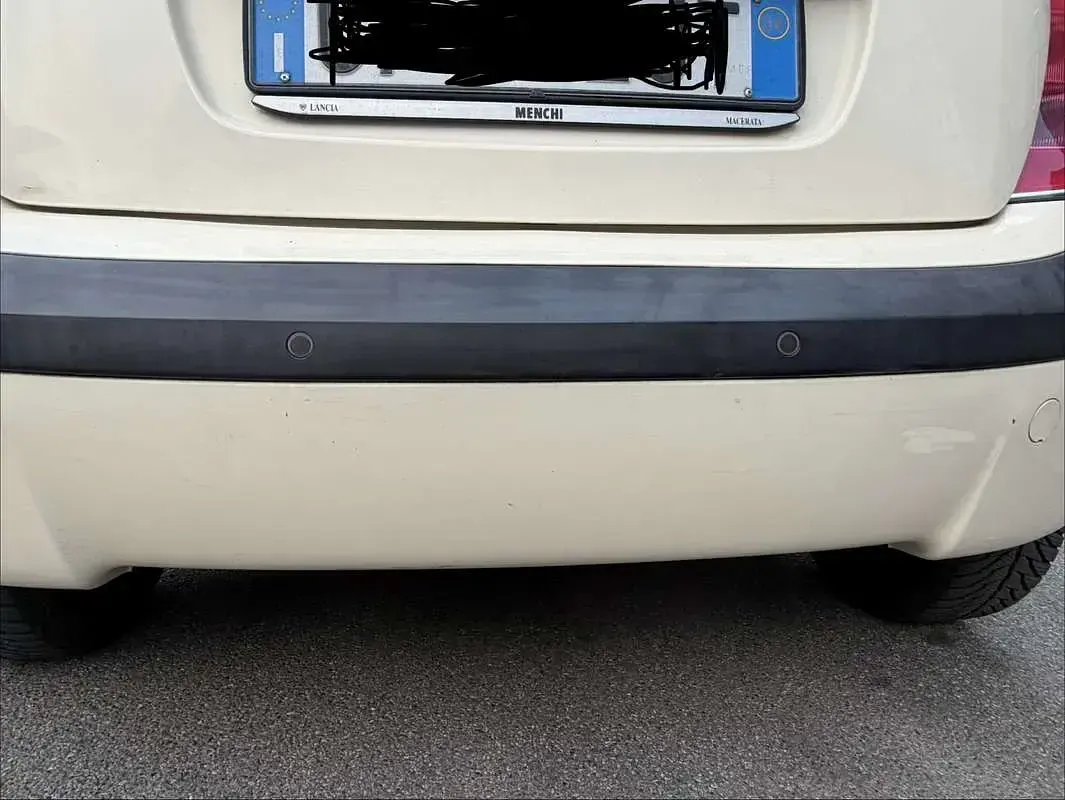 Usata Lancia Ypsilon 60 CV (44 kW) 2004 Utilitaria